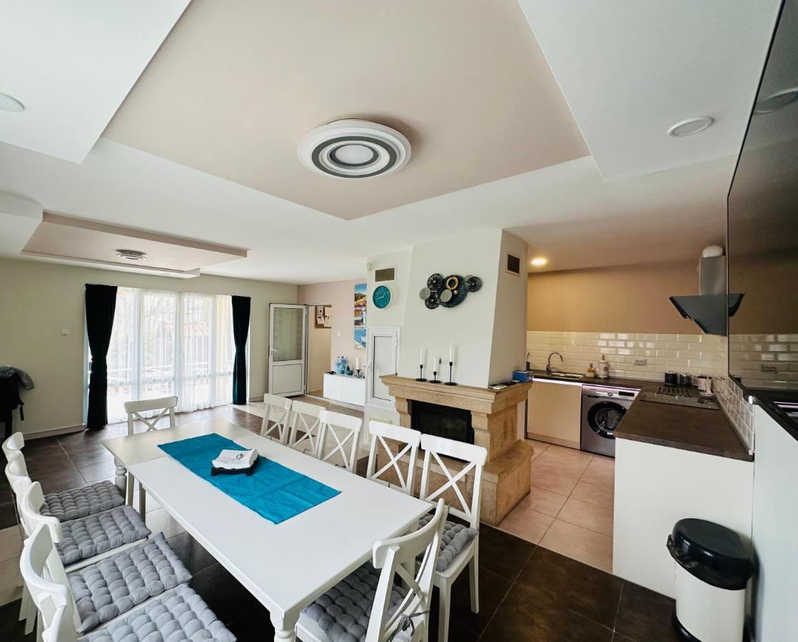Villa Holiday Balchik Exterior photo